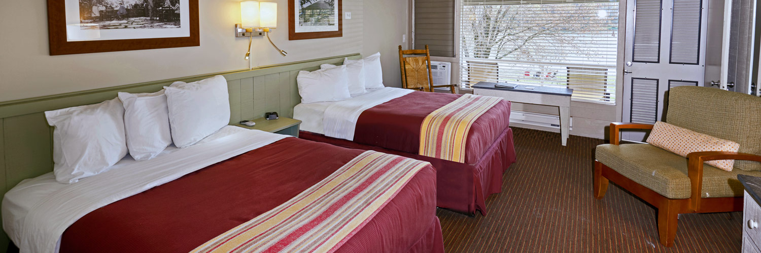 Peaks of Otter Lodge guestroom interior