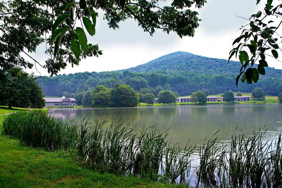 Peaks of Otter Lodge