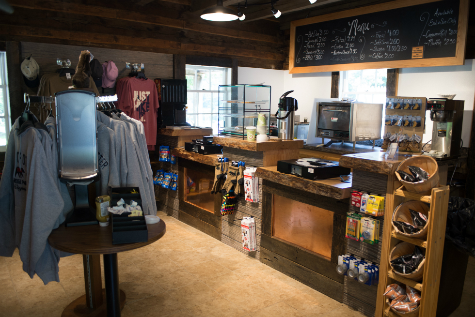 Peaks of Otter Lodge Sharp Top Store