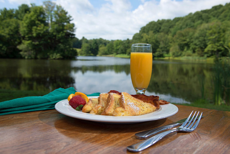 Bed & Breakfast package at Peaks of Otter Lodge