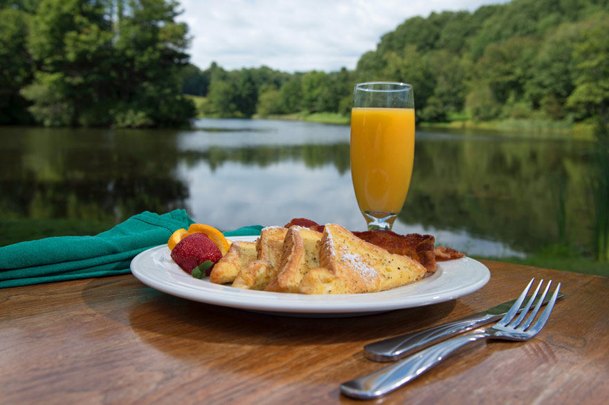 Bed & Breakfast package at Peaks of Otter Lodge